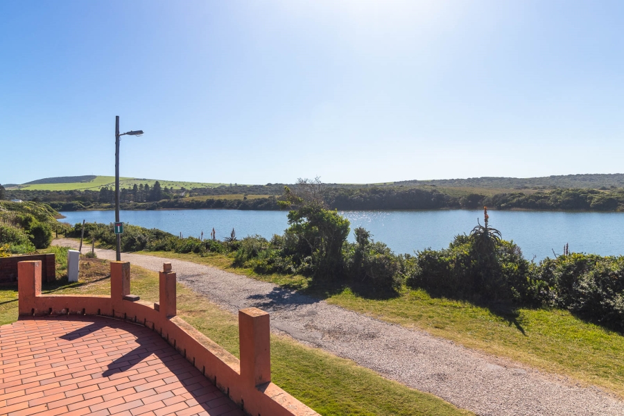 3 Bedroom Property for Sale in Boknesstrand Eastern Cape